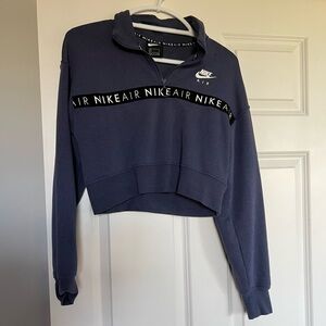 Cropped Nike crew